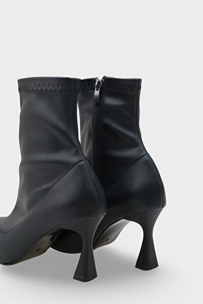 LOJO Kadın Sivri Burun Topuklu Streç Günlük Bot Kaliy Siyah