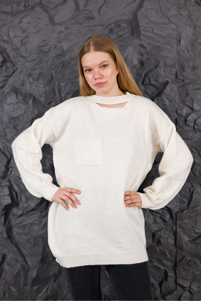 BLUSS Women's Oversize Cut Collar Detailed Knitwear Sweater - 7 Colors