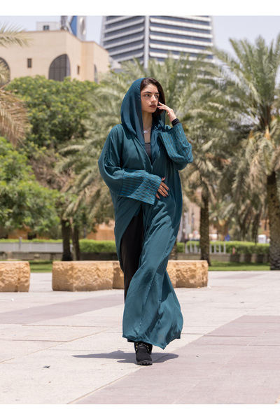 FASHIONLINE Unique Design Abaya V-Open Neck Sleeve Embroidered with Green