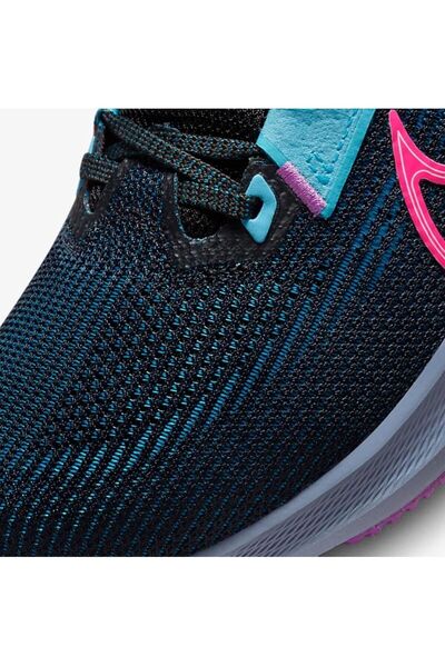 Nike Air Zoom Pegasus 40 SE - Black and Hot Pink Running Shoes