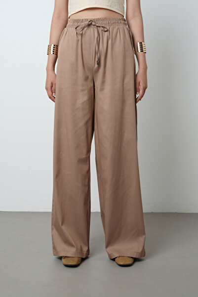 Orfeo Negro Women's Wide Leg Elastic Waist Solid Color Trousers