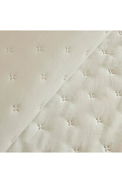 Karaca Breezy Bettüberwurf Ecru 160x240 cm