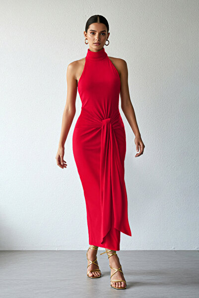 Trendyol Collection Κόκκινη ζώνη με λεπτομέρεια κορμάκι με λαιμόκοψη/ελαστικό μάξι πλεκτό φόρεμα TWOSS25EL00689