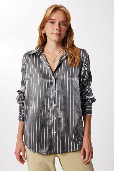 Happiness İstanbul Cămașă pentru femei, verde deschis, cu dungi, cu suprafață din satin cu sclipici FZ00005