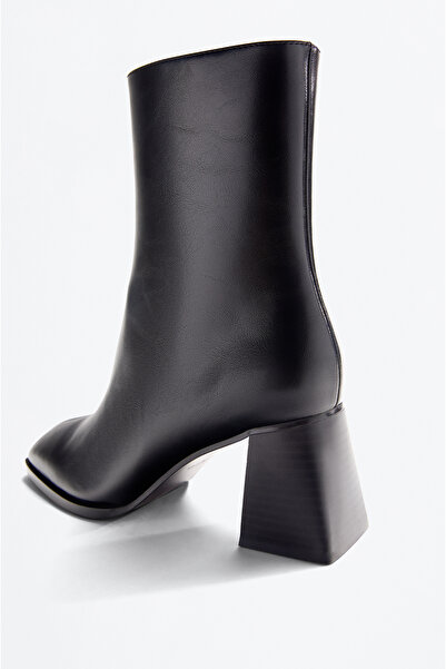 LEFTIES Γυναικεία μποτάκια με τακούνι