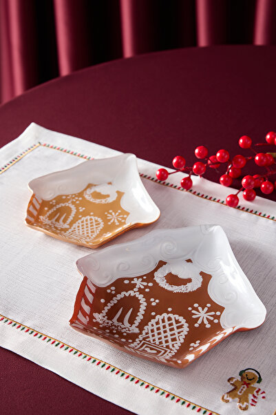 TRENDYOLMİLLA HOME New Year's House Shaped Set of 2 17 cm & 21 cm Glass Plates Tphaw26Tbk00013
