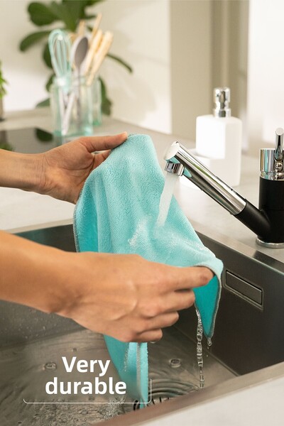 Vileda 2 Pack of 3 Pro Clean Microfiber Cleaning Cloths with Enzyme Technology