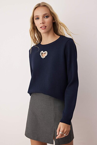Trendyol Collection Navy Blue Heart Cut Out/Window Detailed Knitwear Sweater Twoaw26Kz00202