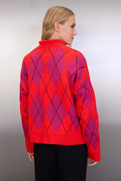 Trendyol Collection Pulover roșu cu volan și detaliu de tricotaj TWOAW26KZ00227