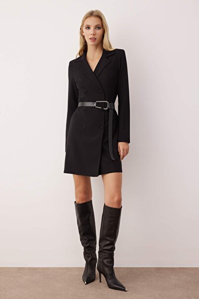 Trendyol Collection Czarna kurtka z paskiem, krótka / mini, tkana sukienka TWOAW26EL00190