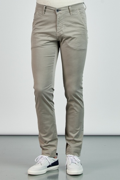 Giovane Gentile Giovane G. Designers Pantolon Casual
