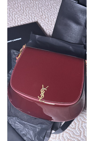 Luxe boutique YSL VOLTAIRE TOP HANDLE IN PATENT