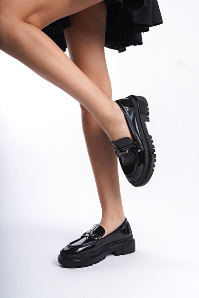 Preshley Жіночі чорні лофери з товстою підошвою та пряжкою від Leo