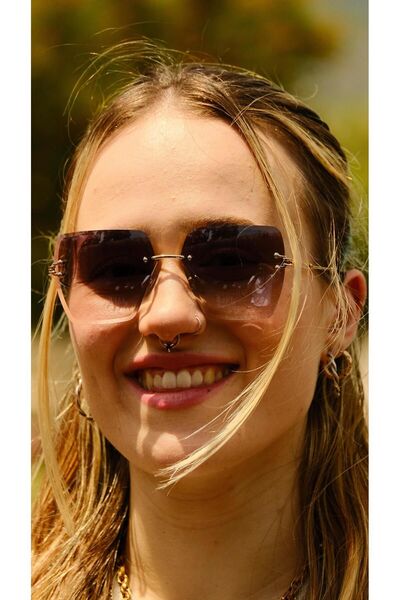 Maldia Shop Women's Mona Crystal Glass Sunglasses