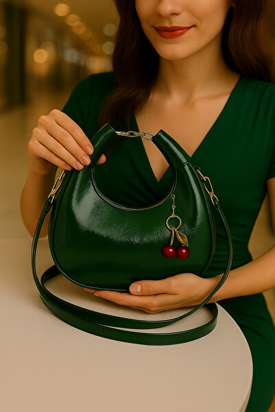 ESTUTE Geantă de mână și de umăr Cerry cu cadou tip charm