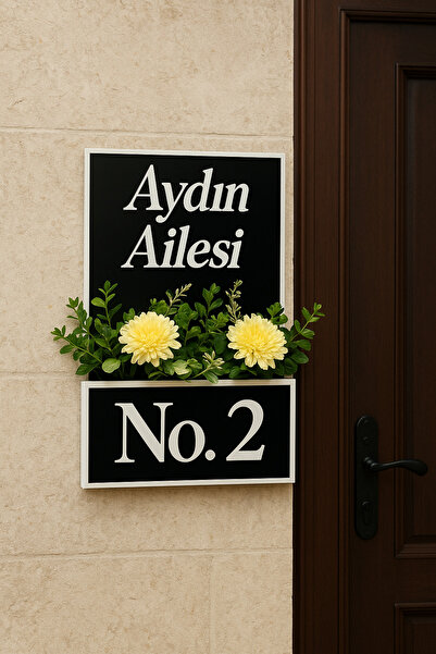 Güler Kaligrafi KİŞİYE ÖZEL SİYAH PLEKSİGLASS YAPAY ÇİÇEKLİ LÜKS KAPI SÜSÜ
