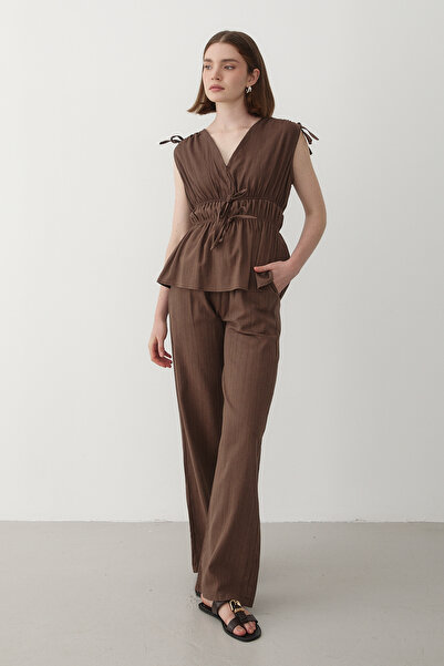 JASTE Γυναικείο καφέ μπλουζάκι με κορδόνι μέσης & παντελόνι με ελαστική μέση ...