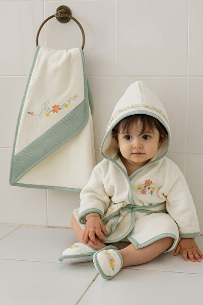 BYS BABY FASHION طقم منشفة ورداء حمام مطرزة بالزهور للفتيات الصغيرات، عضوية م...