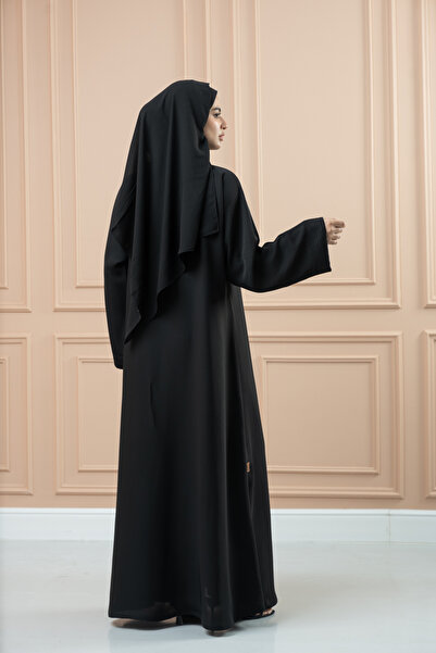 LAVİNİA Lavinia women's abaya, made of silk, hidden zipper.