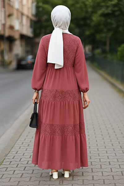 racel fashion ZÜMRÜT ŞİFON GÜPÜR DETAYLI BELİ LASTİKLİ FULL ASTARLI KEMER AKSESUAR DETAYLI KADIN ELBİSE