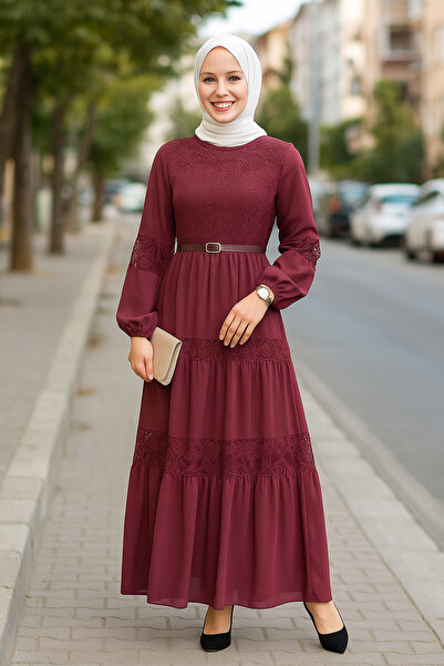 racel fashion ZÜMRÜT ŞİFON GÜPÜR DETAYLI BELİ LASTİKLİ FULL ASTARLI KEMER AKSESUAR DETAYLI KADIN ELBİSE