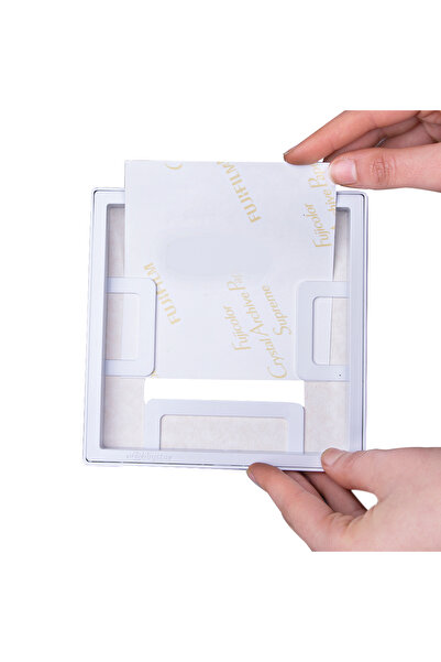 Nobbystar Yapışkanlı Sök-Tak Paspartulu Beyaz 14x14cm POLA Kare Fotoğraf Çerçevesi - 9'lu Paket