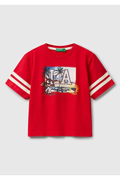 United Colors of Benetton Boy's Red Photo Printed Oversize T-Shirt with Striped Sleeves