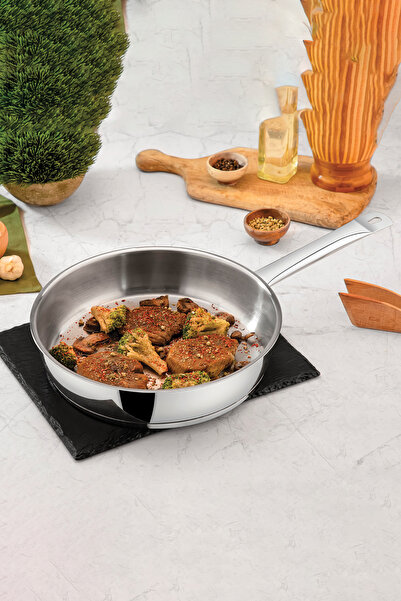 PoloChef مقلاة من الفولاذ المقاوم للصدأ مقاس 24 سم مع قاعدة حثية