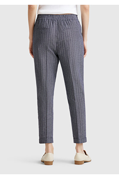 United Colors of Benetton Kadın Lacivert Pamuk ve Keten Karışımlı İnce Çizgili Regular Fit Pantolon