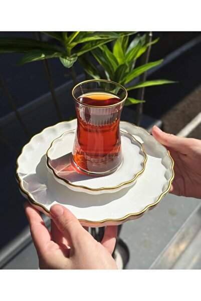 Onedekor 18 Piece Modern Daisy Cake Tea Time Set