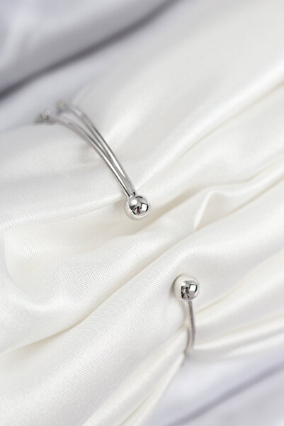 Lisinya سوار نسائي من النحاس والزركون الحجري على شكل برسيم موديل فضي اللون -