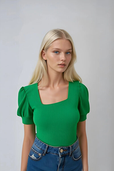 hazelin Γυναικεία πλεκτή μπλούζα με πράσινη τετράγωνη λαιμόκοψη HZL22W-BD104091