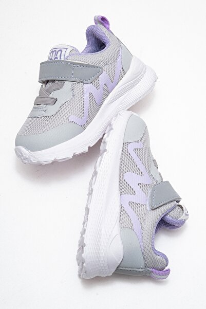 mnpc Girl's Gray Sneakers