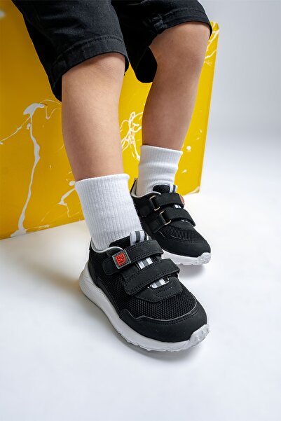 mnpc Чоловічі чорні спортивні кросівки