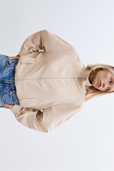 Stradivarius Loose-fitting bomber jacket