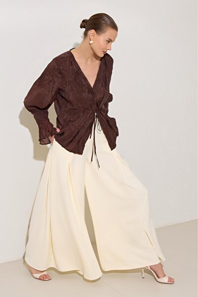 Setre Кафява блуза с V-образно деколте, колан и удобна кройка