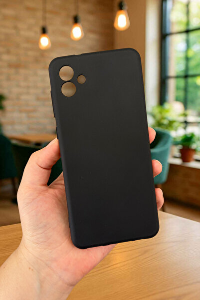 Vip Case Samsung Galaxy A04 Silikon Darbe Emici Klasik Korumalı Rubber Kılıf