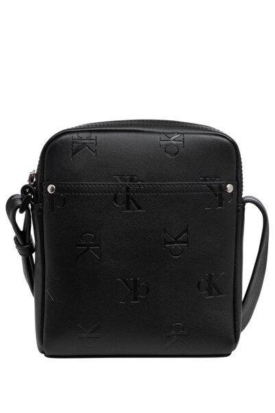 Calvin Klein MONOGRAM SOFT REPORTER18 AOP