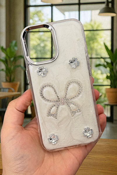 Vip Case iPhone 16 Uyumlu Epoksili 3D Figürlü Kalpli Kurdelalı Parlak Şık Moda Kılıf