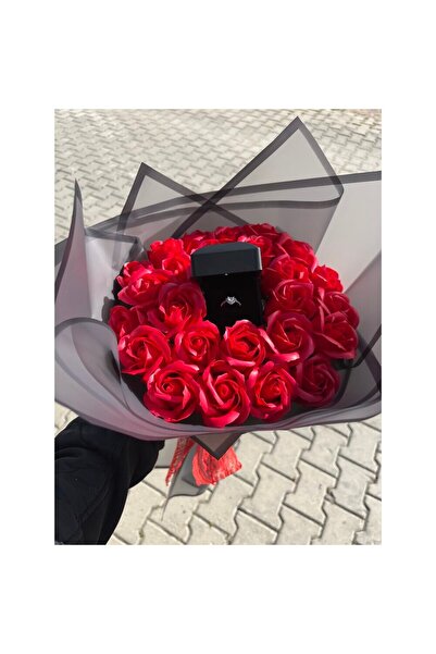 Tasarım Yüzüklü kırmızı gül buketi sevgiliye hediye 💝