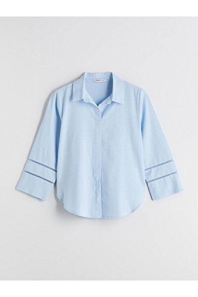 LC Waikiki بلوزة بوبلين كبيرة الحجم ذات ياقة قميص