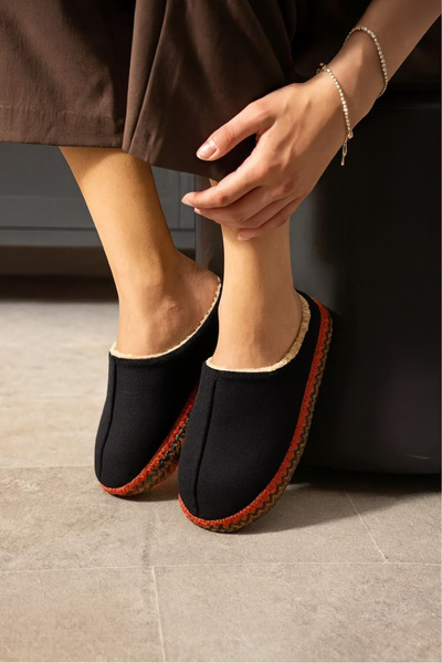 STOCON Papuci de casă pentru femei cu talpă înaltă, brodat și cu pene în interior, papuci de casă STC1151