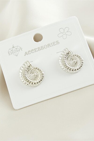 feryal حلق معدني على شكل زهرة