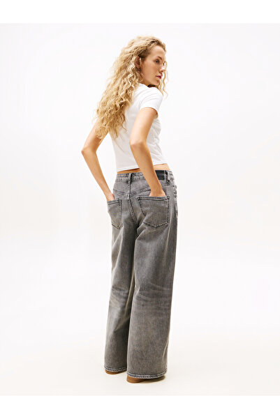 Tommy Hilfiger Tommy Hilfiger Boys Ecru Slim Short Sleeve Script T-Shirt