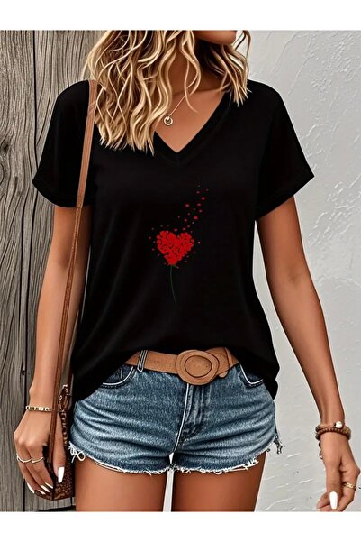 Deocept ДАМСКА ТЕНИСКА С V-ОБРАЗНО ДЕЛКО И ЧЕРВЕНО ДЕКО