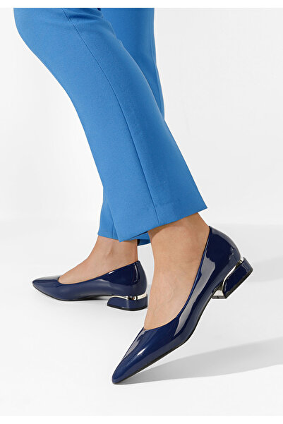 B T Shoes Tmavomdoré lodičky na nízkom opätku Bertesa