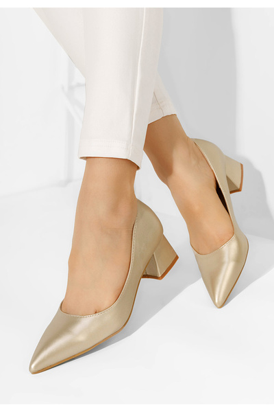 B T Shoes Zlaté lodičky na nízkém podpatku Alleva
