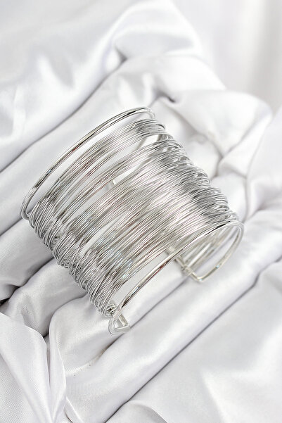 Clariss سوار نسائي من النحاس الأصفر موديل فضي اللون - BLK-0307