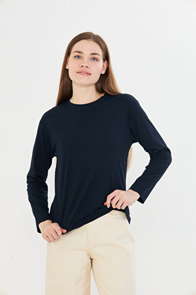 Tight Lady Μπλουζάκι από 100% οργανικό βαμβάκι, μαλακής υφής, κανονικής εφαρμογής, μακρυμάνικο μπλουζάκι με λαιμόκοψη ποδηλατικού τύπου, χτενισμένο βαμβακερό