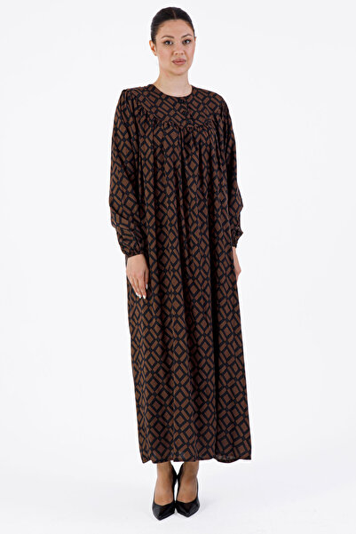Mihvera Kare ve Baklava Desenli Tesettür Elbise